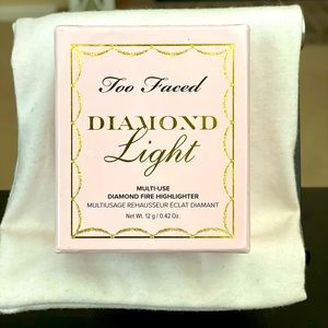 **SOLD**NIB unopened Too Faced Diamond Light Highlighter